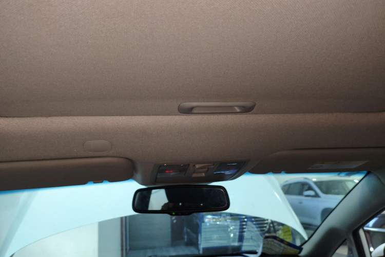 Used Kia K3 2016 1.6L Automatic DLX Headliner