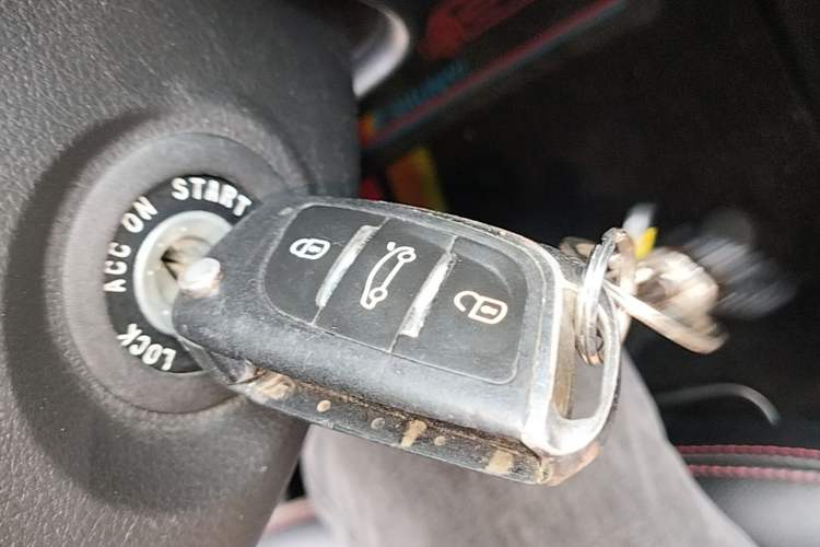 Used Kia K3 2016 1.6L Automatic with Sunroof Headliner