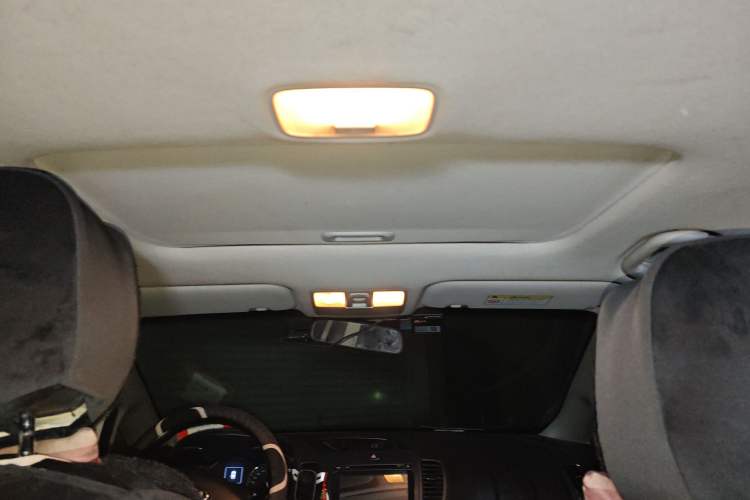 Used Kia K3 2016 1.6L Automatic GLS Headliner