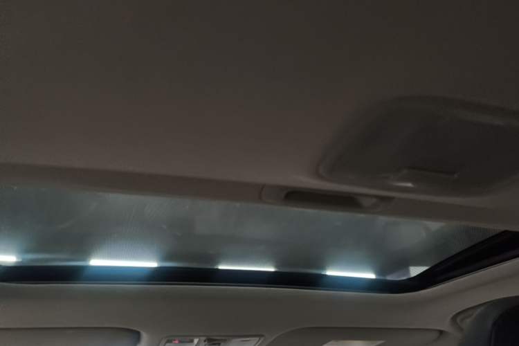 Used Kia K3 2016 1.6L Automatic GLS Headliner