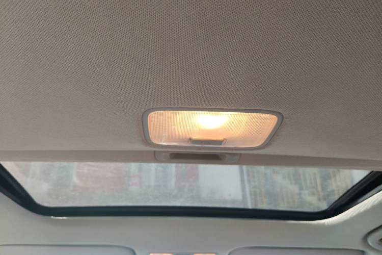 Used Kia K3 2016 1.6L Automatic GLS Headliner