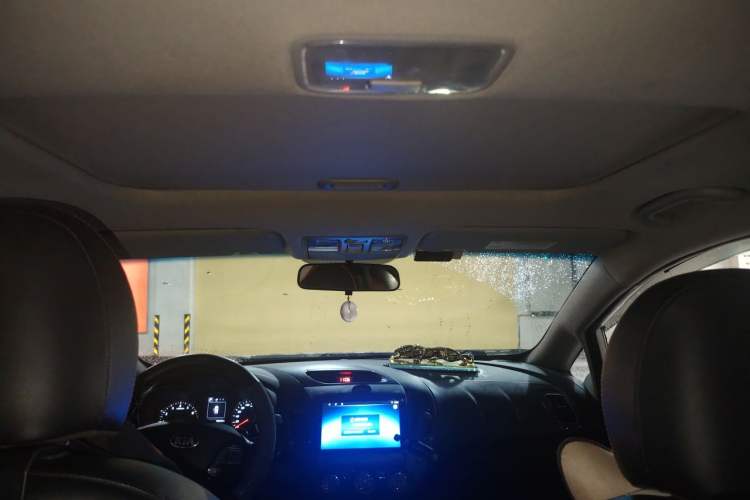 Used Kia K3 2016 1.4T Automatic GLS Headliner