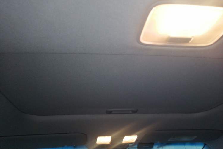 Used Kia K3 2016 1.6L Automatic GLS Headliner