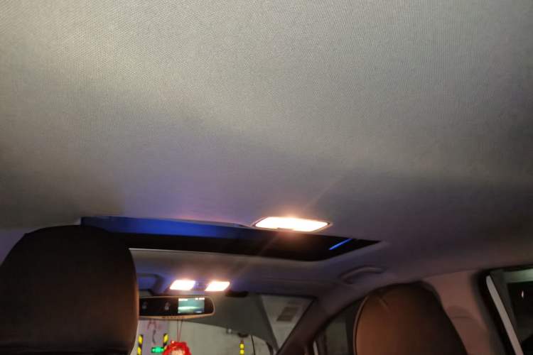 Used Kia K3 2016 1.6L Automatic GLS Headliner