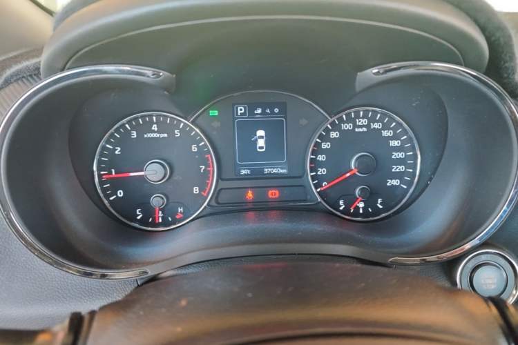 Used Kia K3 2016 1.6L Automatic GLS Instrument Cluster