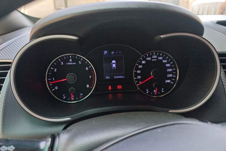 Used Kia K3 2016 1.6L Automatic GLS Instrument Cluster