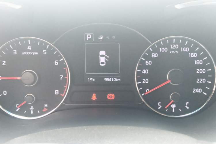 Used Kia K3 2016 1.6L Automatic GLS Instrument Cluster