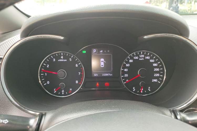 Used Kia K3 2016 1.6L Automatic GLS Instrument Cluster