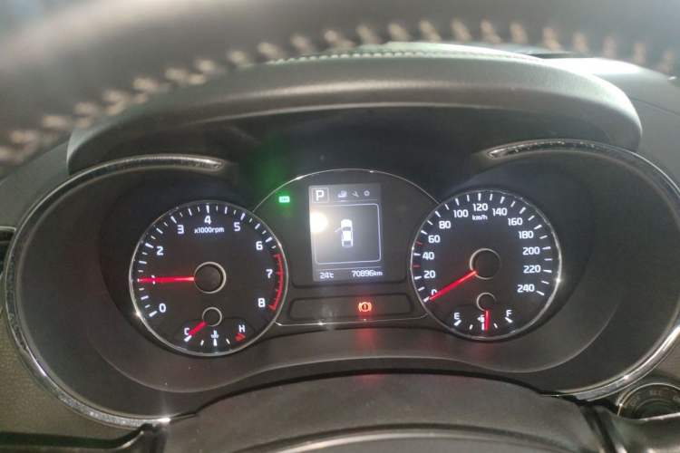 Used Kia K3 2016 1.6L Automatic GLS Instrument Cluster