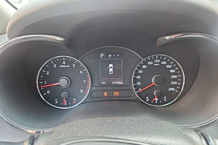 Used Kia K3 2016 1.6L Automatic GLS Instrument Cluster