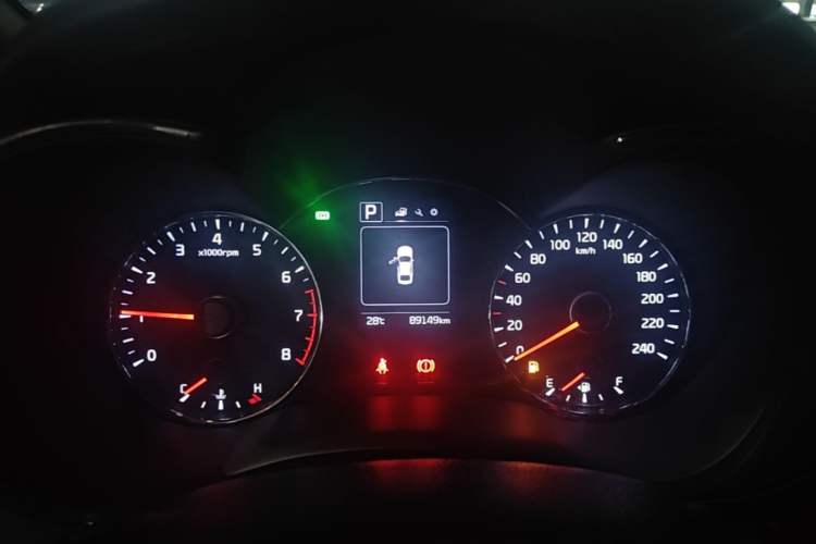 Used Kia K3 2016 1.6L Automatic GLS Instrument Cluster