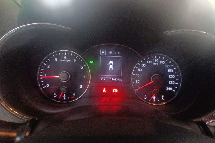 Used Kia K3 2016 1.6L Automatic GLS Instrument Cluster