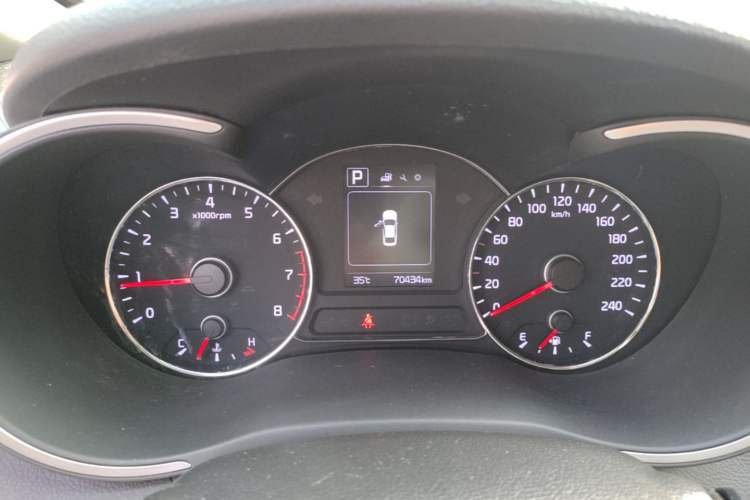Used Kia K3 2016 1.6L Automatic with Sunroof Instrument Cluster
