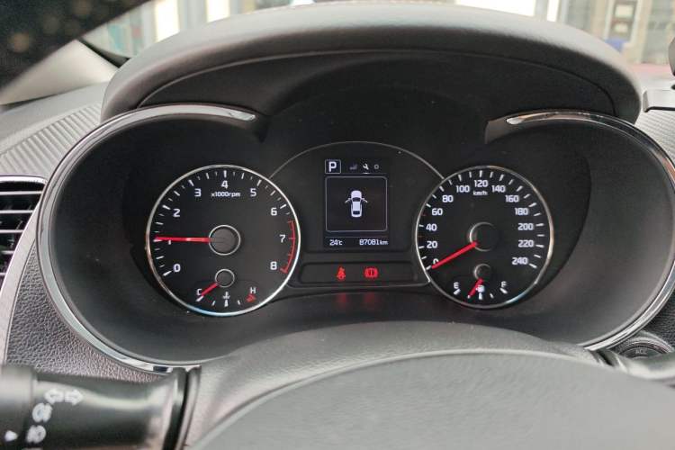 Used Kia K3 2016 1.6L Automatic GLS Instrument Cluster