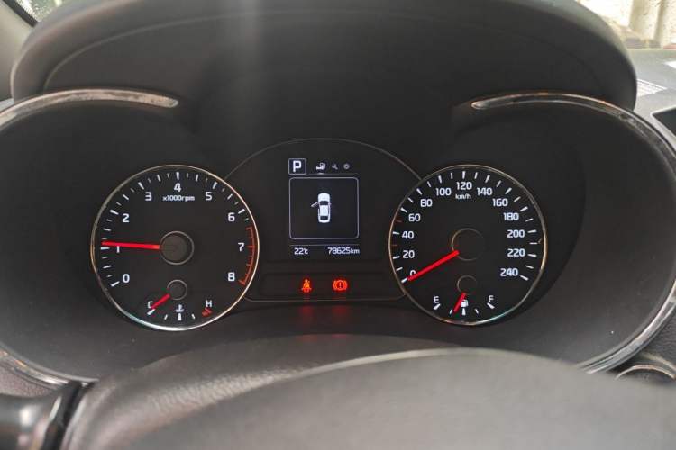 Used Kia K3 2016 1.6L Automatic GLS Instrument Cluster