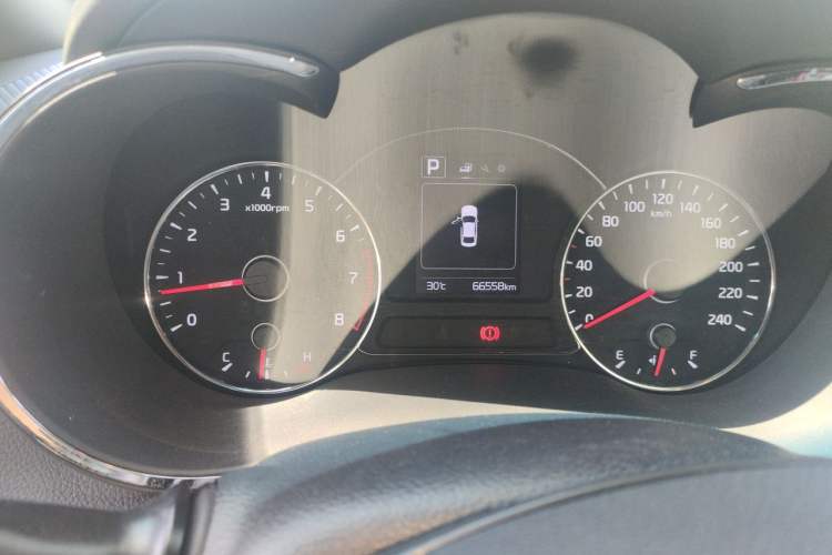 Used Kia K3 2016 1.6L Automatic GLS Instrument Cluster