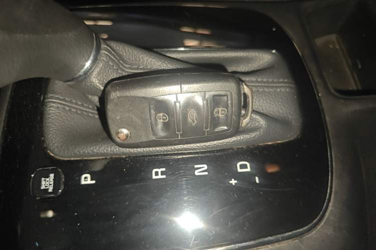 Used Kia K3 2016 1.6L Automatic GL Interior 1