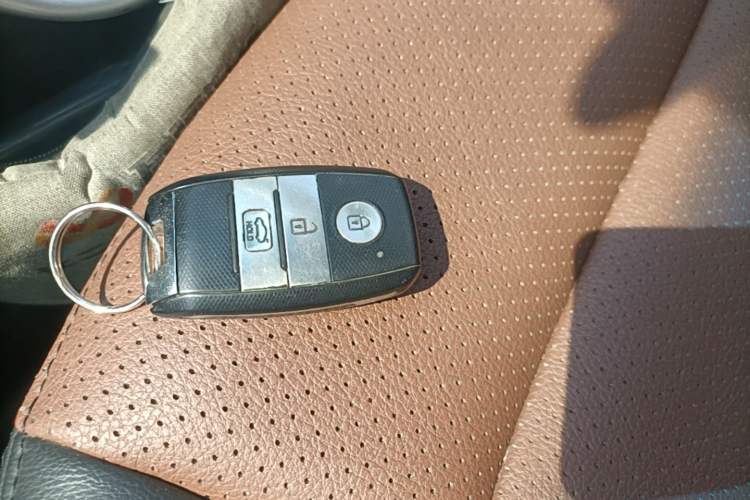Used Kia K3 2016 1.6L Automatic GLS Interior 1