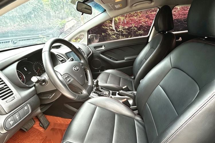 Used Kia K3 2016 1.6L Automatic GLS Interior 1