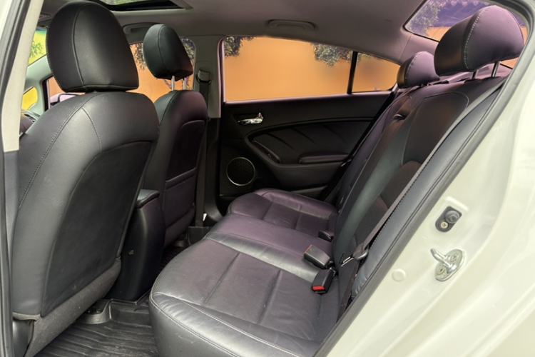 Used Kia K3 2016 1.6L Automatic GLS Interior 1