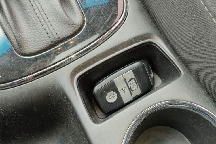 Used Kia K3 2016 1.6L Automatic GLS Interior 1