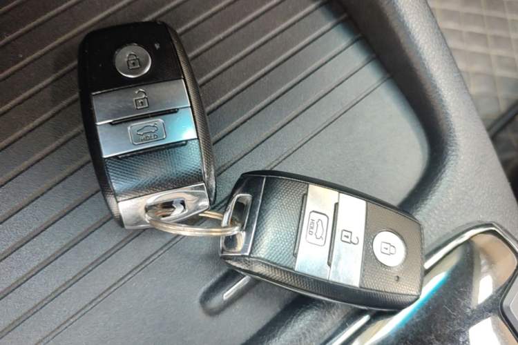 Used Kia K3 2016 1.6L Automatic GLS Interior 1