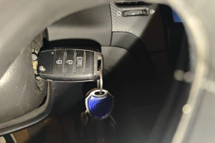 Used Kia K3 2016 1.6L Manual GL Interior 1