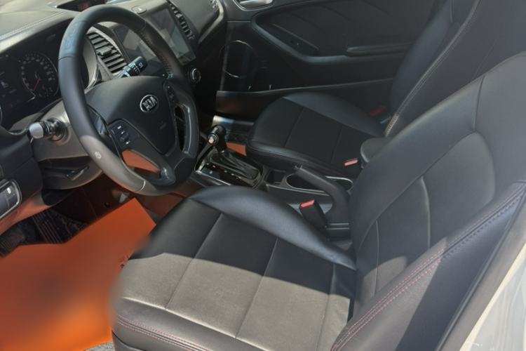 Used Kia K3 2016 1.6L Automatic GLS Interior 2
