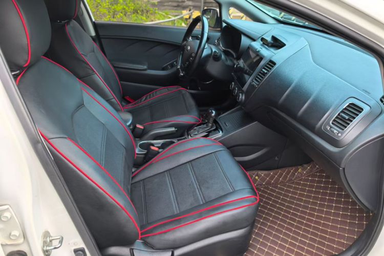 Used Kia K3 2016 1.6L Automatic GLS Interior 2
