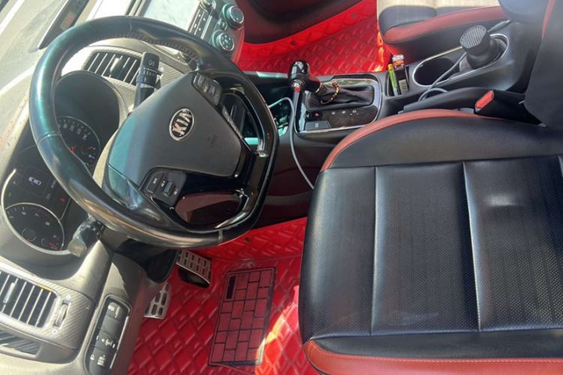 Used Kia K3 2016 1.4T Automatic GLS Interior 3