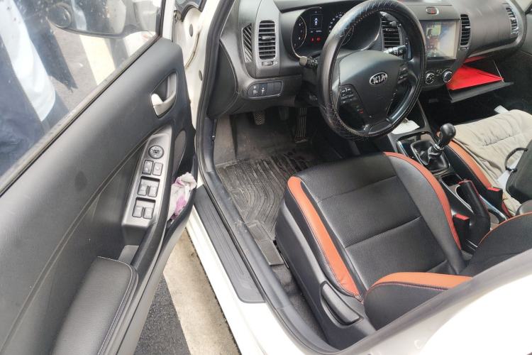 Used Kia K3 2016 1.6L Manual GL Interior 3