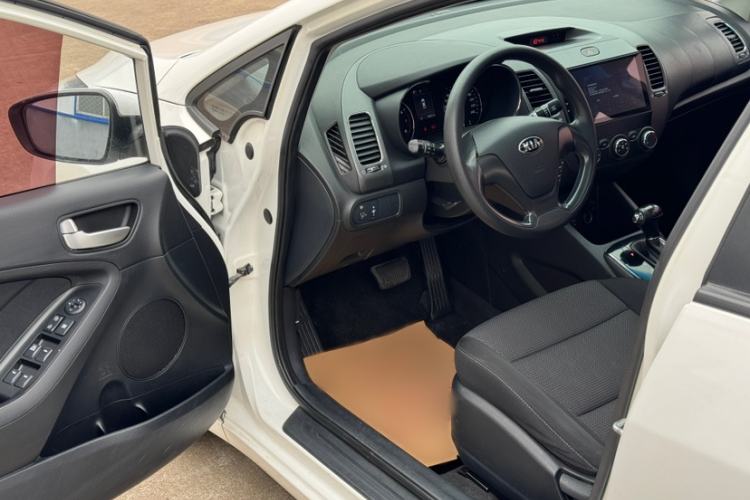 Used Kia K3 2016 1.6L Automatic with Sunroof Interior 4