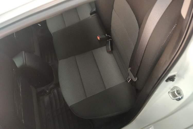 Used Kia K3 2016 1.6L Automatic with Sunroof Interior 4