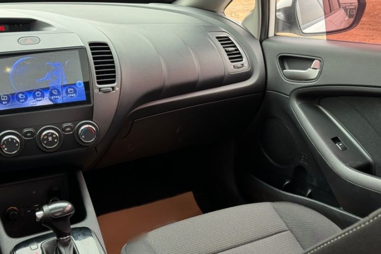 Used Kia K3 2016 1.6L Automatic with Sunroof Interior 5