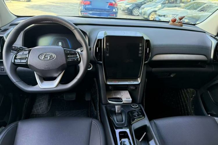 Used Kia K3 2016 1.6L Automatic GL Interior 5