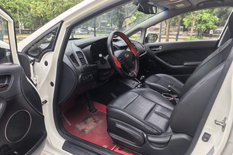 Used Kia K3 2016 1.6L Automatic DLX Interior 5