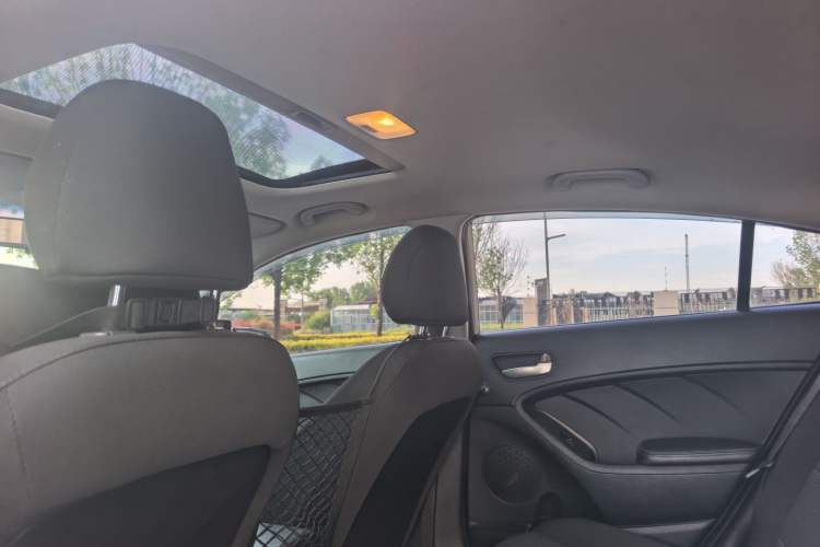 Used Kia K3 2016 1.6L Automatic GL Interior 6