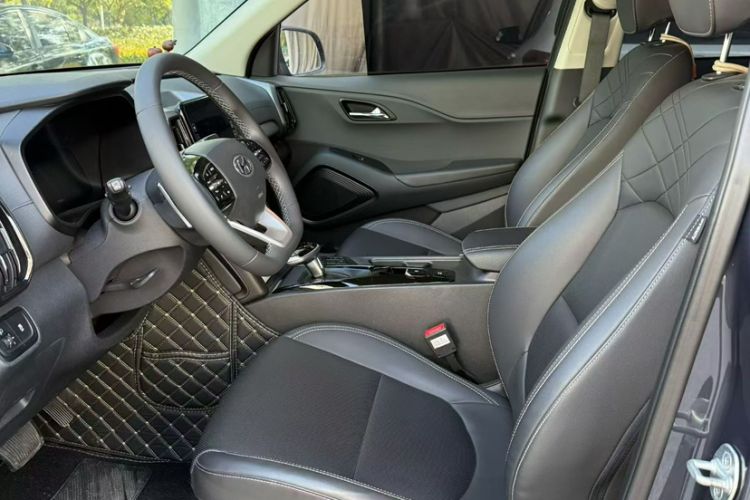 Used Kia K3 2016 1.6L Automatic GL Interior 6