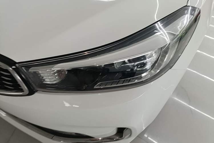 Used Kia K3 2016 1.6L Automatic GLS Left Front Headlight