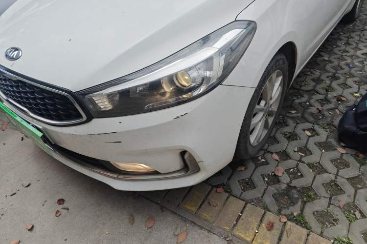 Used Kia K3 2016 1.6L Manual GLS Left Front Headlight
