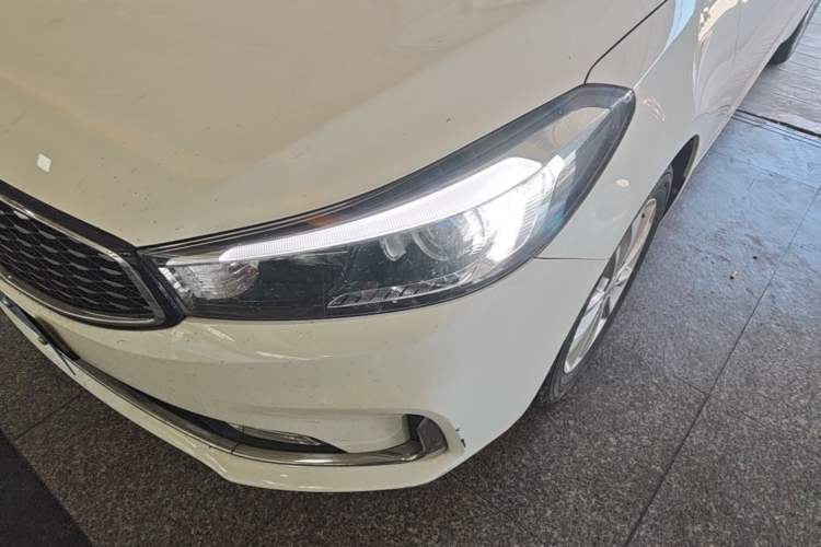Used Kia K3 2016 1.6L Automatic GLS Left Front Headlight