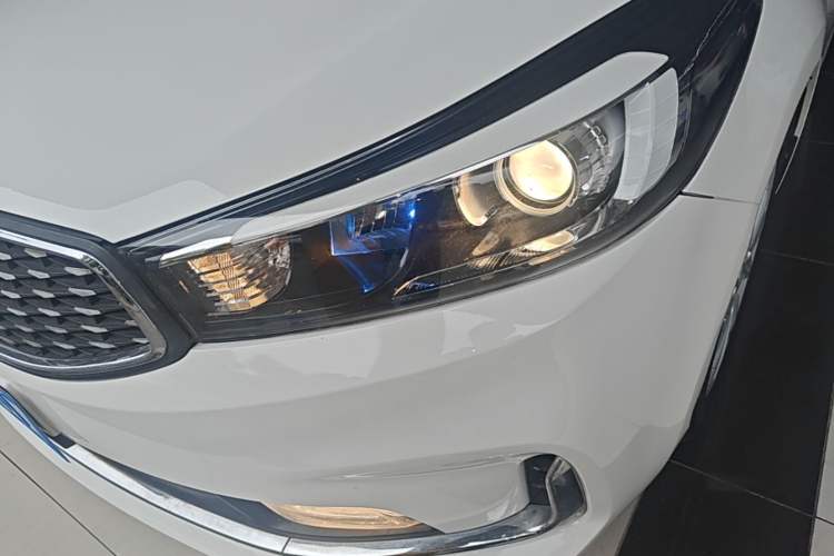 Used Kia K3 2016 1.6L Automatic GL Left Front Headlight