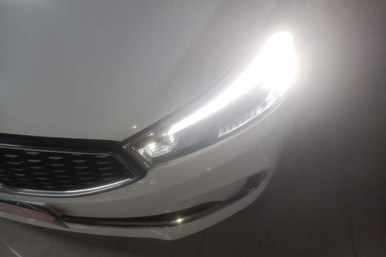 Used Kia K3 2016 1.6L Automatic GLS Left Front Headlight
