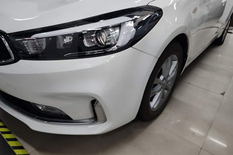 Used Kia K3 2016 1.6L Automatic with Sunroof Left Front Headlight