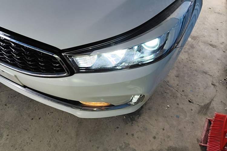 Used Kia K3 2016 1.6L Automatic GL Left Front Headlight