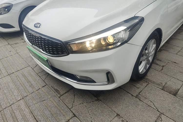 Used Kia K3 2016 1.6L Automatic GLS Left Front Headlight
