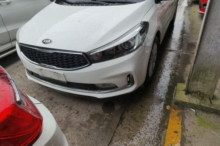 Used Kia K3 2016 1.6L Automatic GLS Left Front Headlight