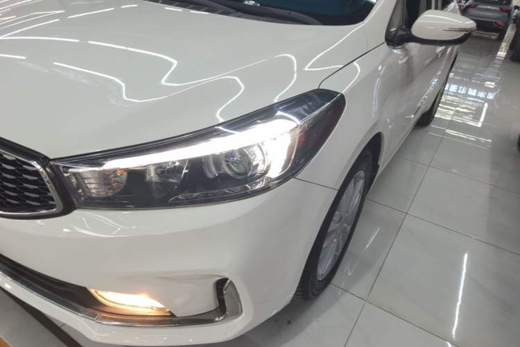 Used Kia K3 2016 1.6L Automatic GLS Left Front Headlight