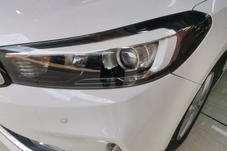 Used Kia K3 2016 1.6L Automatic GLS Left Front Headlight