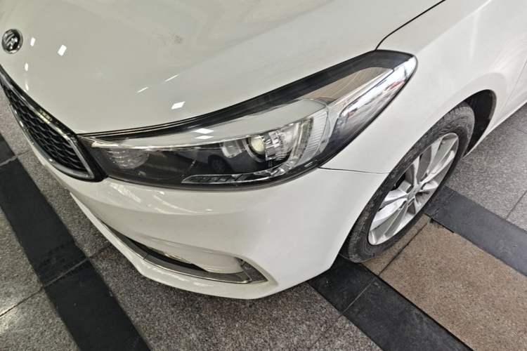 Used Kia K3 2016 1.6L Automatic GLS Left Front Headlight